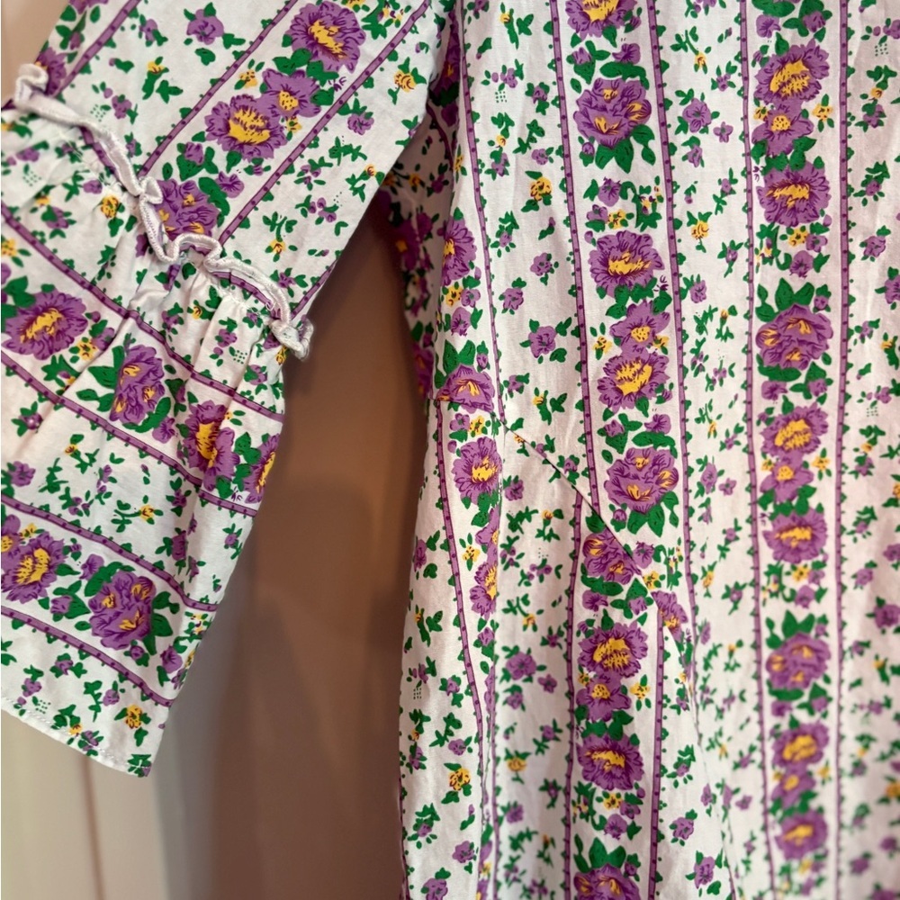 Hyacinth House floral peplum top size can - Picture 4 of 6